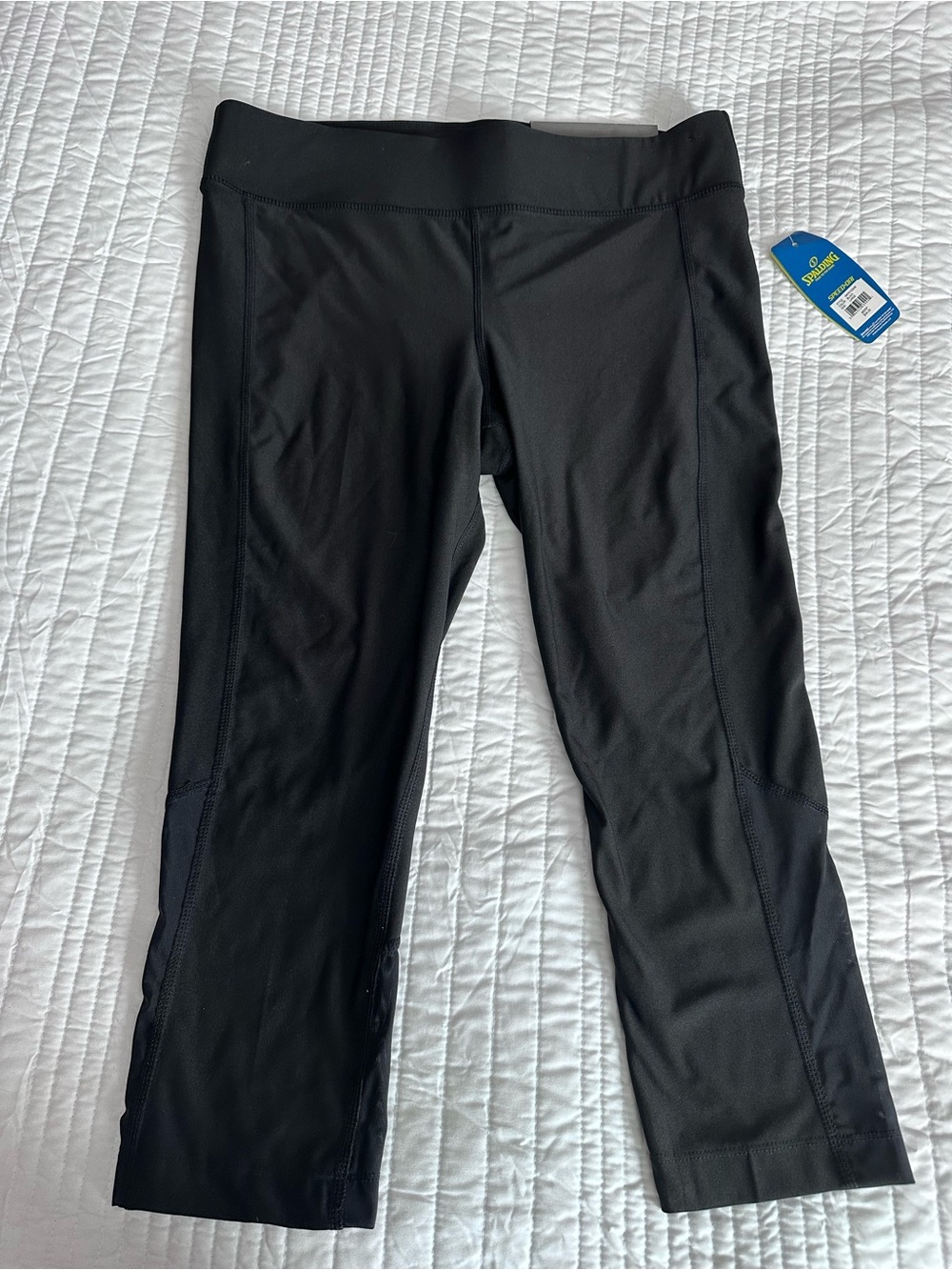 New Women’s Spaulding Mesh Insert Crop Athletic Pants. Size L
